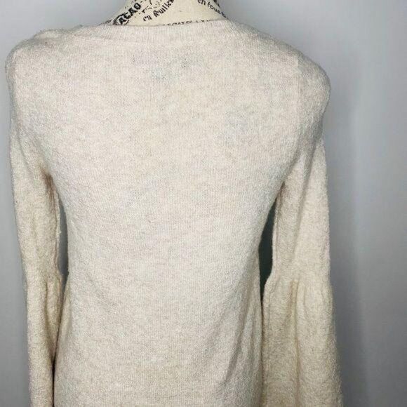 American Eagle Outfitter Bell sleeves Sweater - Picture 3 of 5